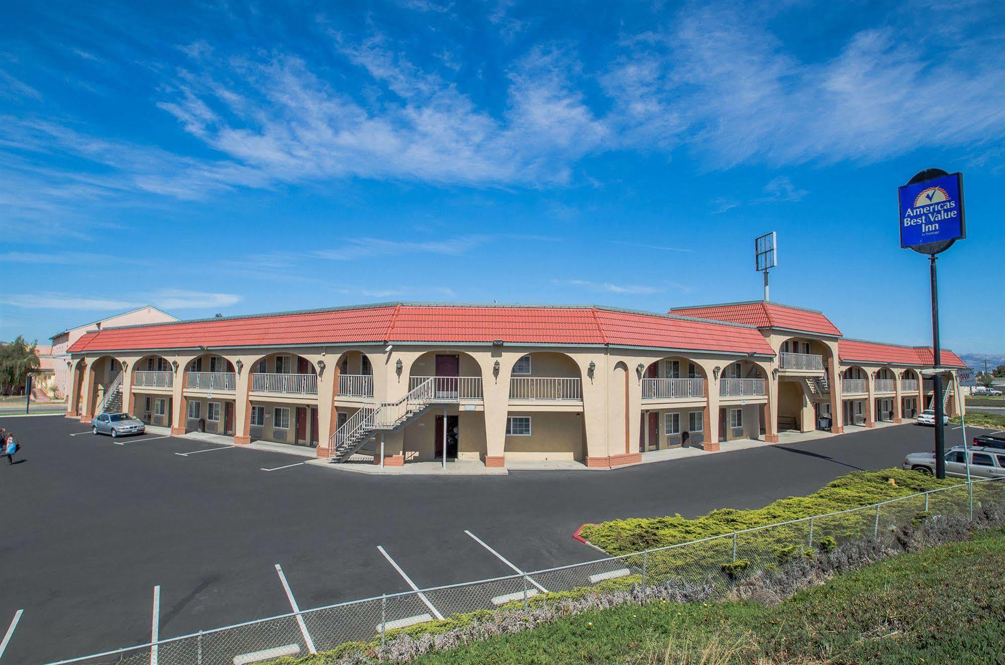 Salinas Inn Exterior photo